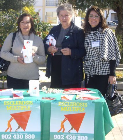 Campaña de información en Burguillos Campaña de información en Burguillos