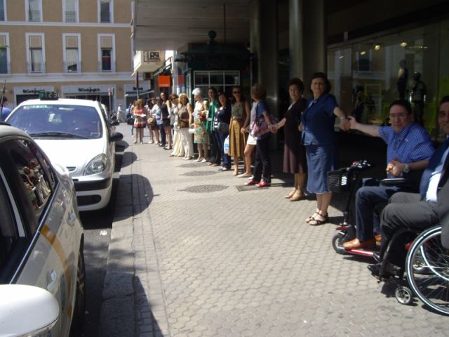Cordón humano en el Día Mundial de la EM Cordón humano en el Día Mundial de la EM